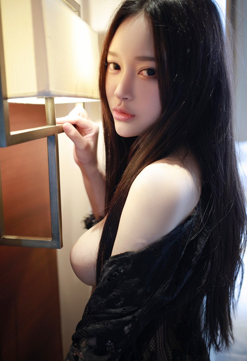 清純可愛型美女