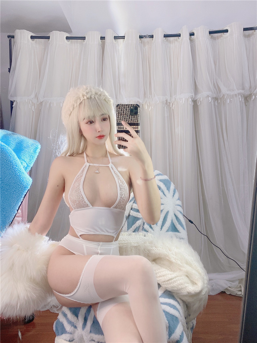 性感美女居家大膽自拍