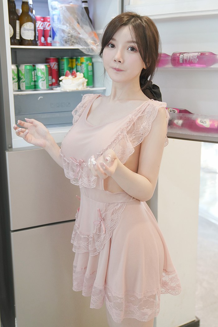 優雅氣質廚娘糯美子絲滑巨乳飄香四溢無法抗拒