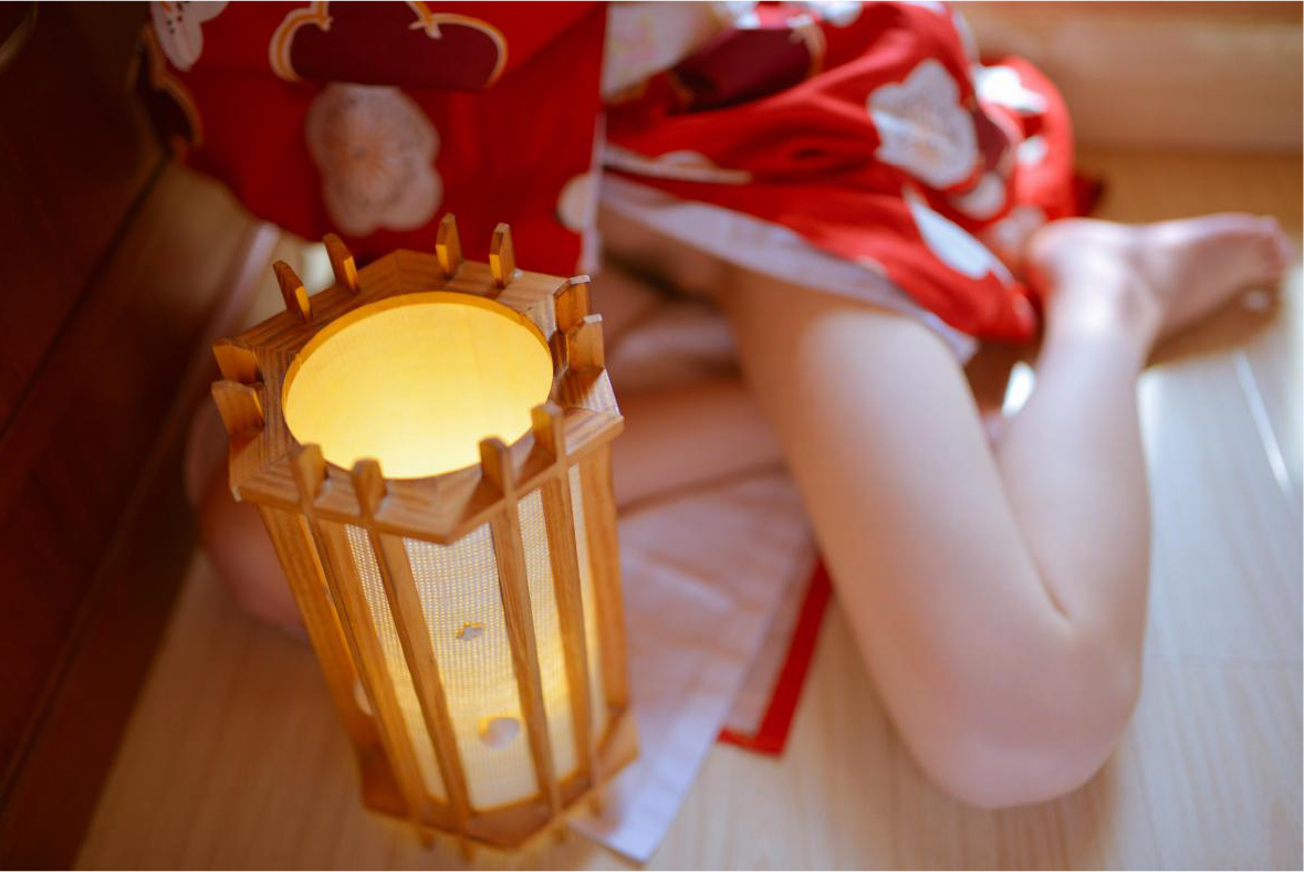 紅色日式白花和服美腿肥穴 上部