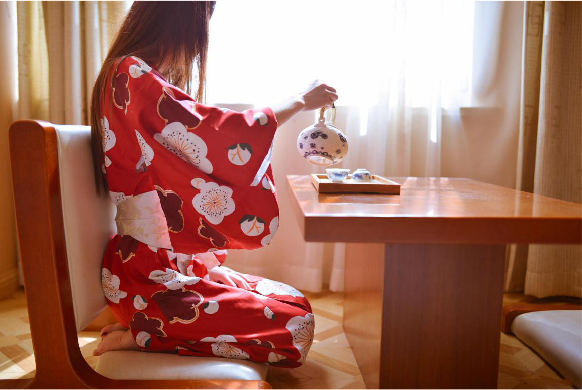 紅色日式白花和服美腿肥穴 上部