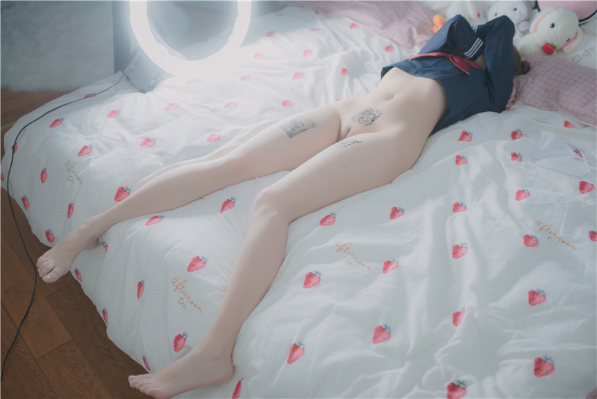 性感JK少女大膽自拍