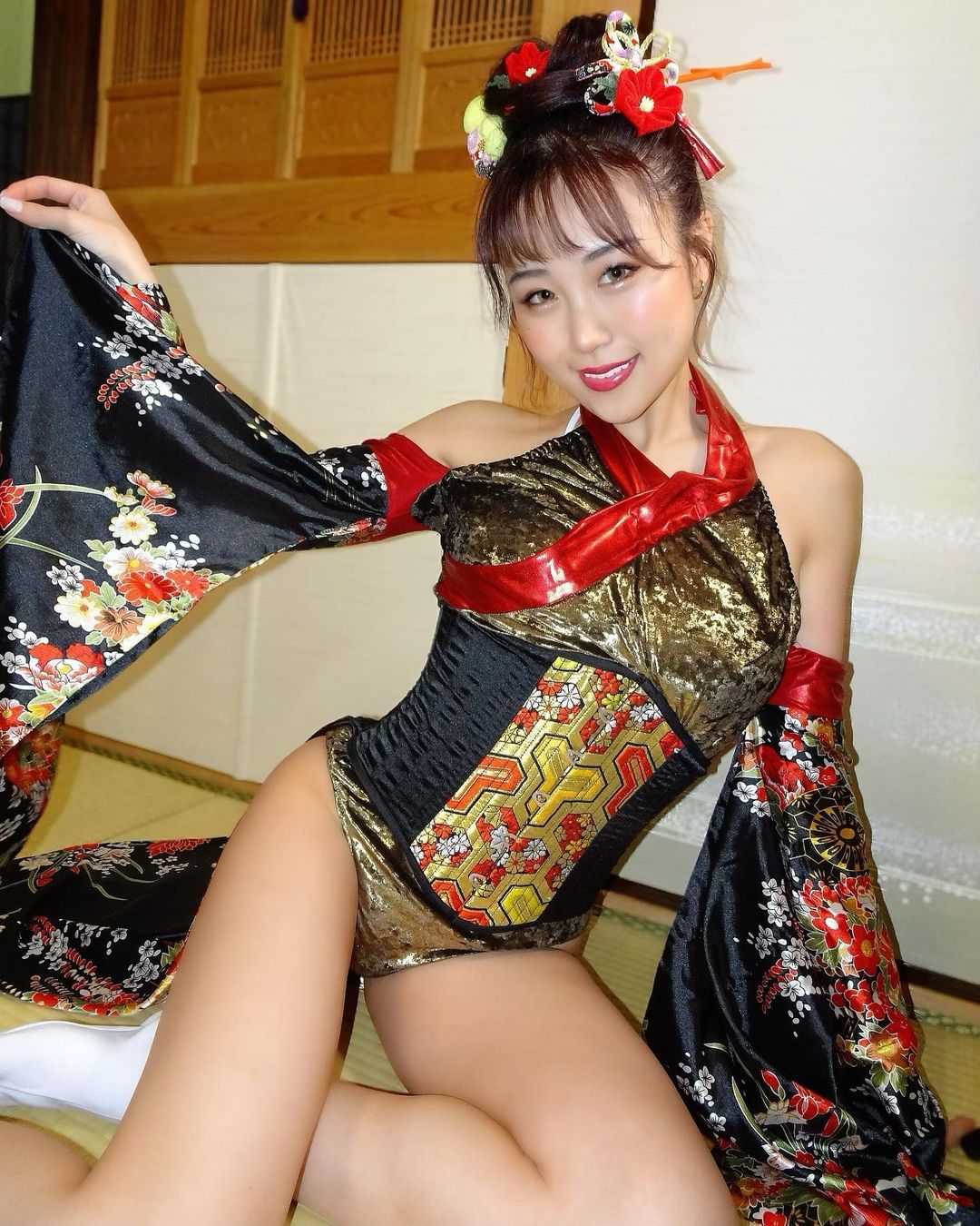 楚楚動人的妹子眼睛水汪汪的