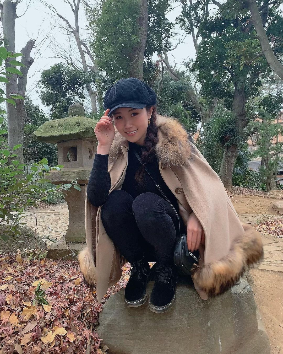 楚楚動人的妹子眼睛水汪汪的