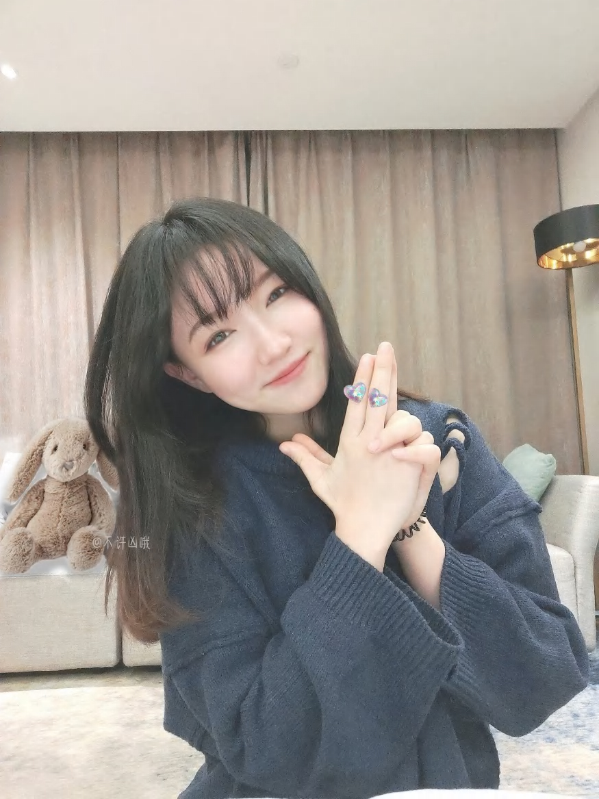 有一個可愛性感的日本女友是什么樣的體驗？