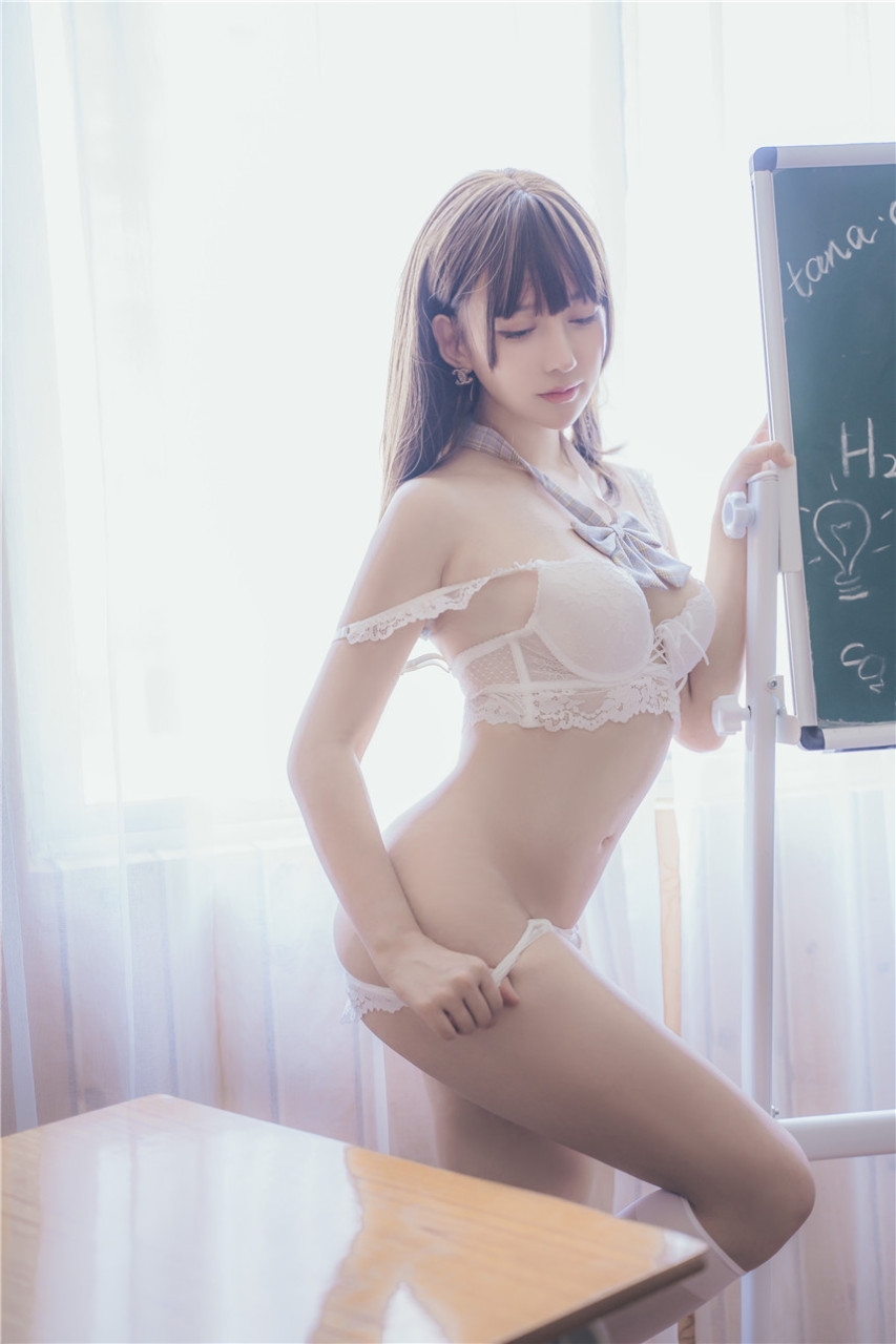 值日班長(zhǎng)JK制服教室露出