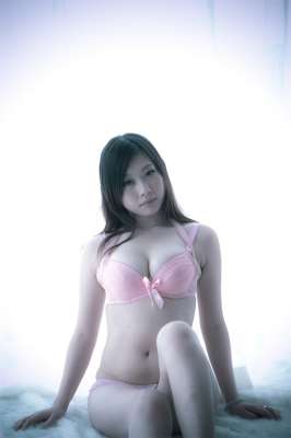 大奶妹子唯美藝術