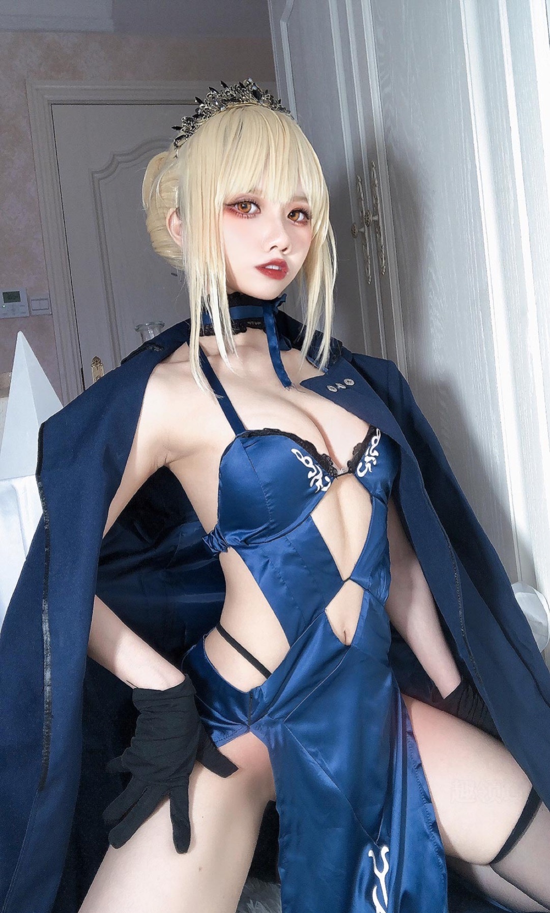 藍色情趣內衣女孩的誘惑