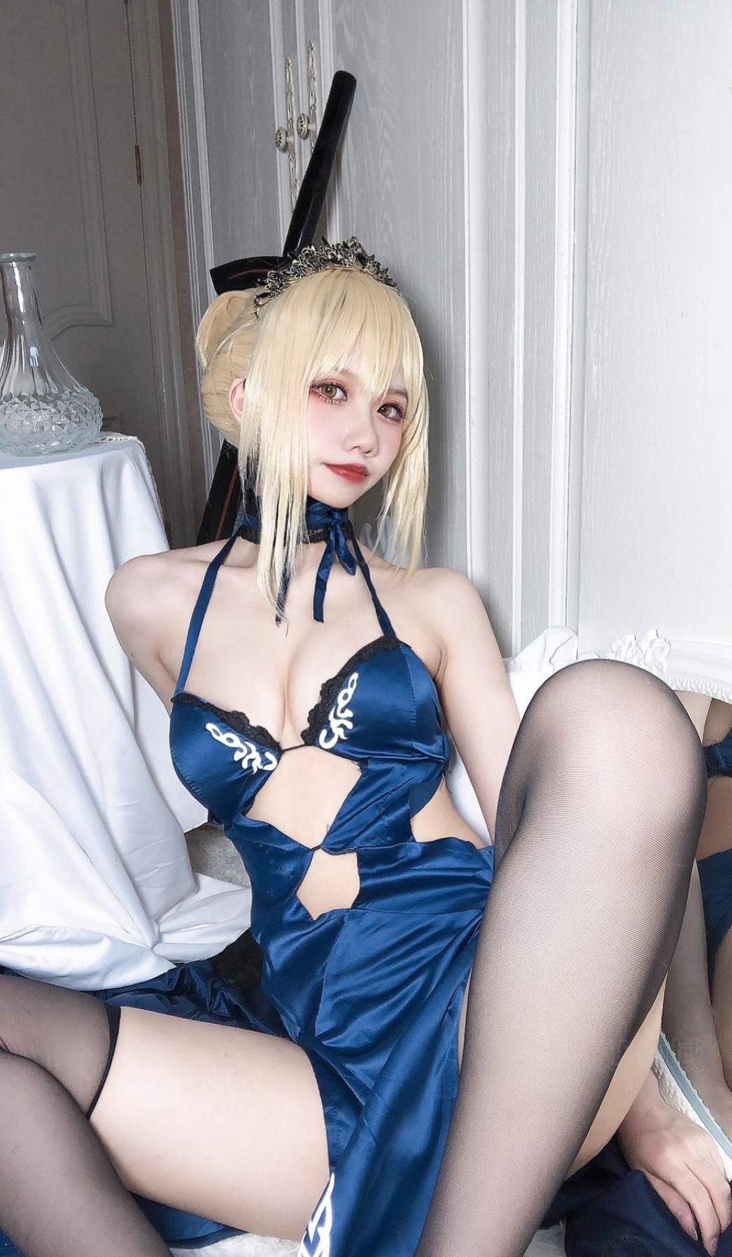 藍色情趣內衣女孩的誘惑