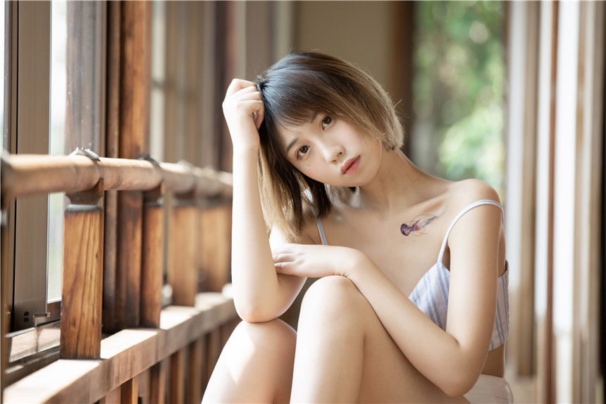清純少女美麗私房照