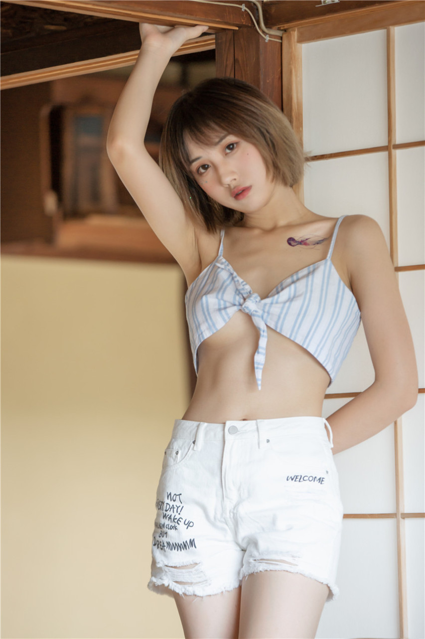 清純少女美麗私房照