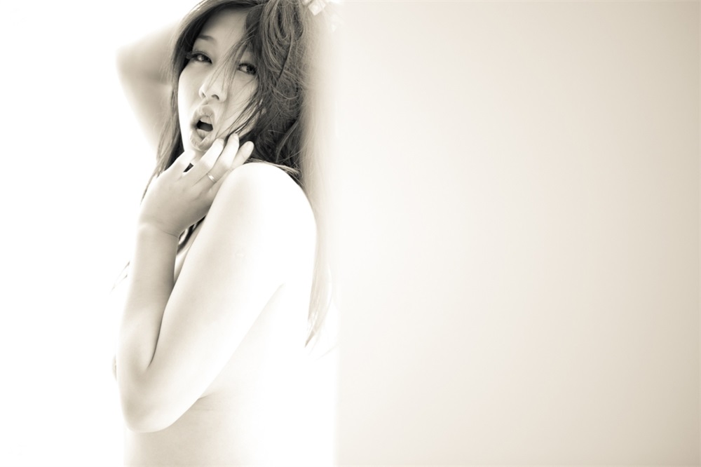 大奶妹子唯美藝術(shù)