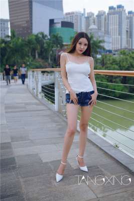 性感御姐的戶外露出
