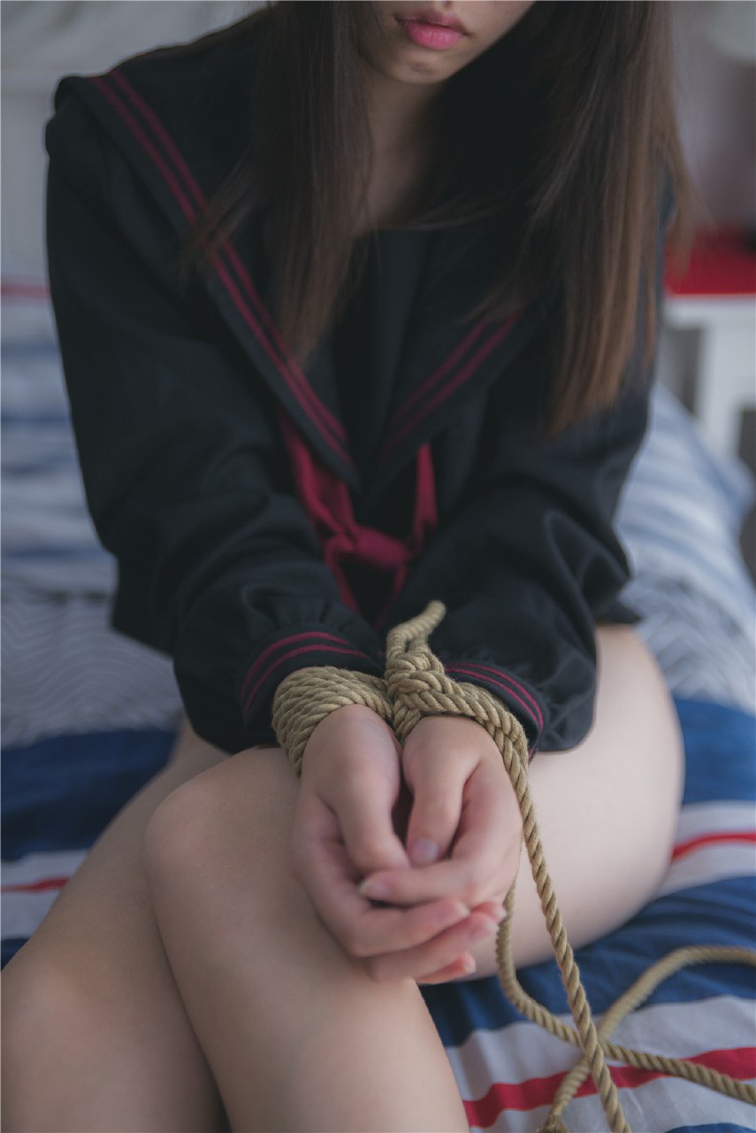 柚木-水手服捆綁