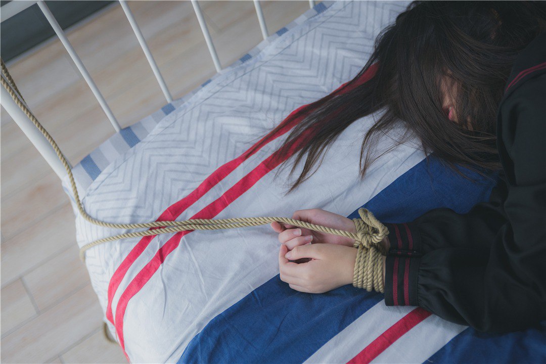 柚木-水手服捆綁