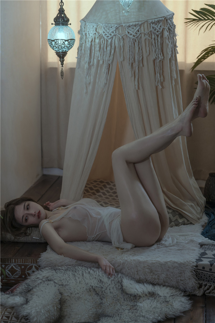 另類少婦激情嫩乳誘惑