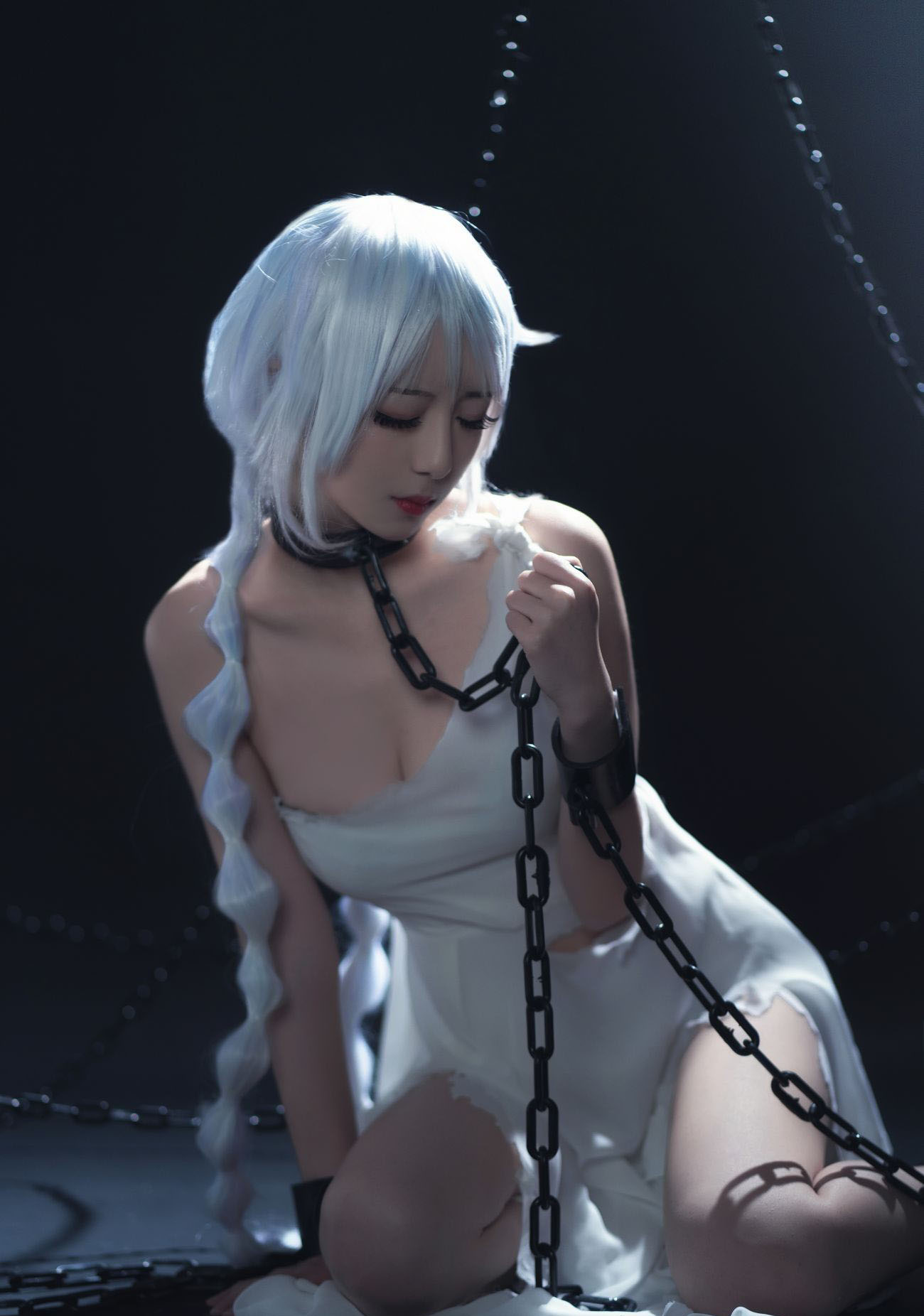 美女戰士與階下囚? 鐵板燒鬼舞w 斯卡蒂