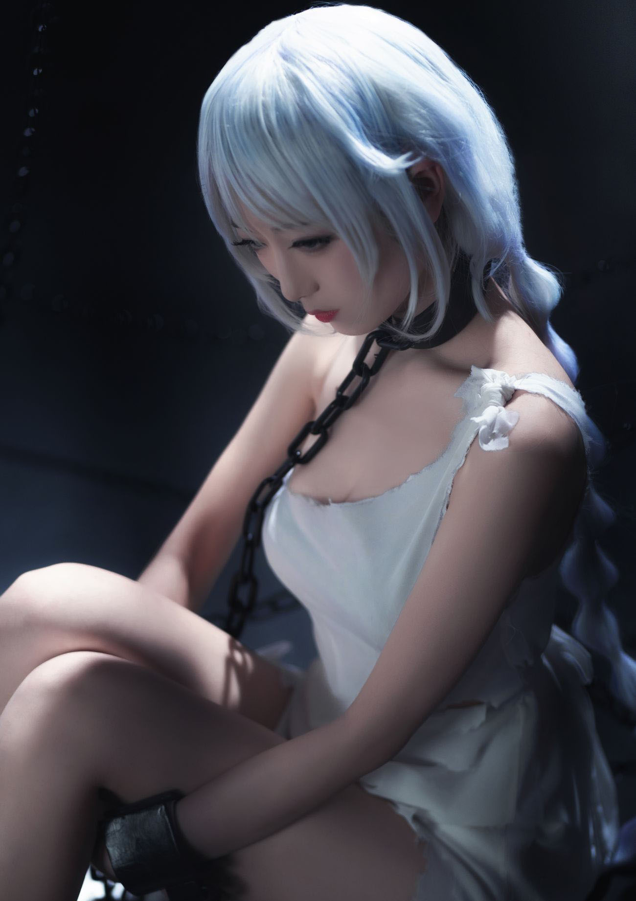 美女戰士與階下囚? 鐵板燒鬼舞w 斯卡蒂