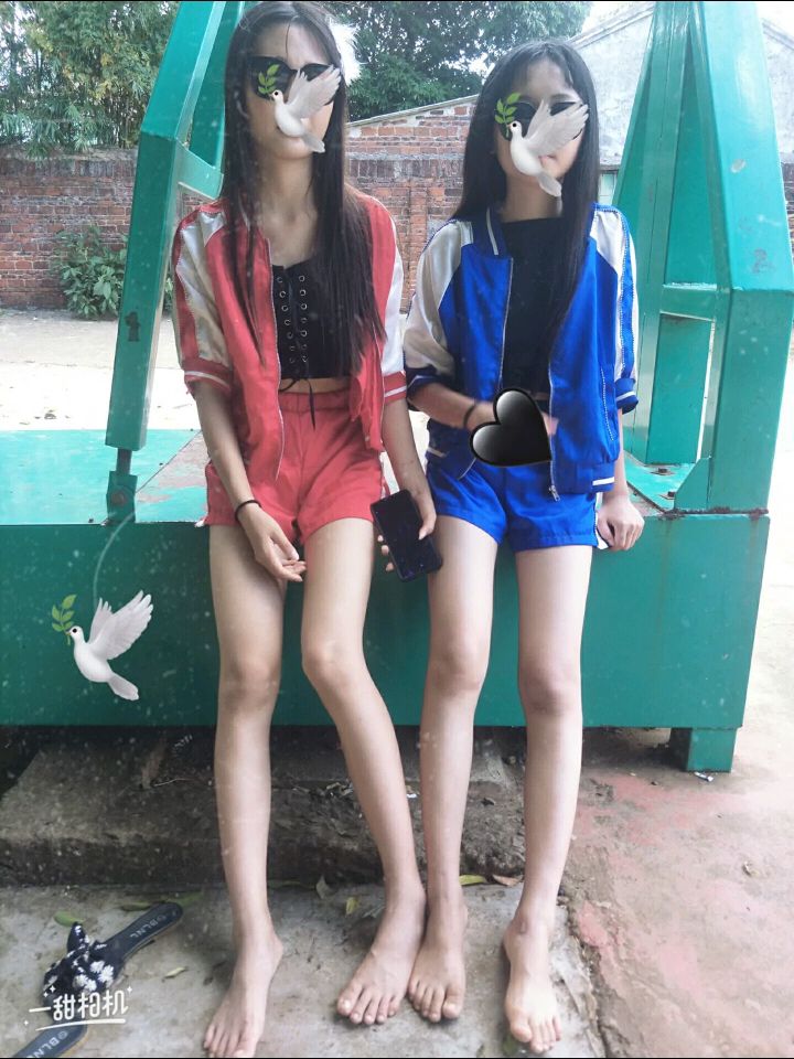 誘人美女的鮮嫩美腳