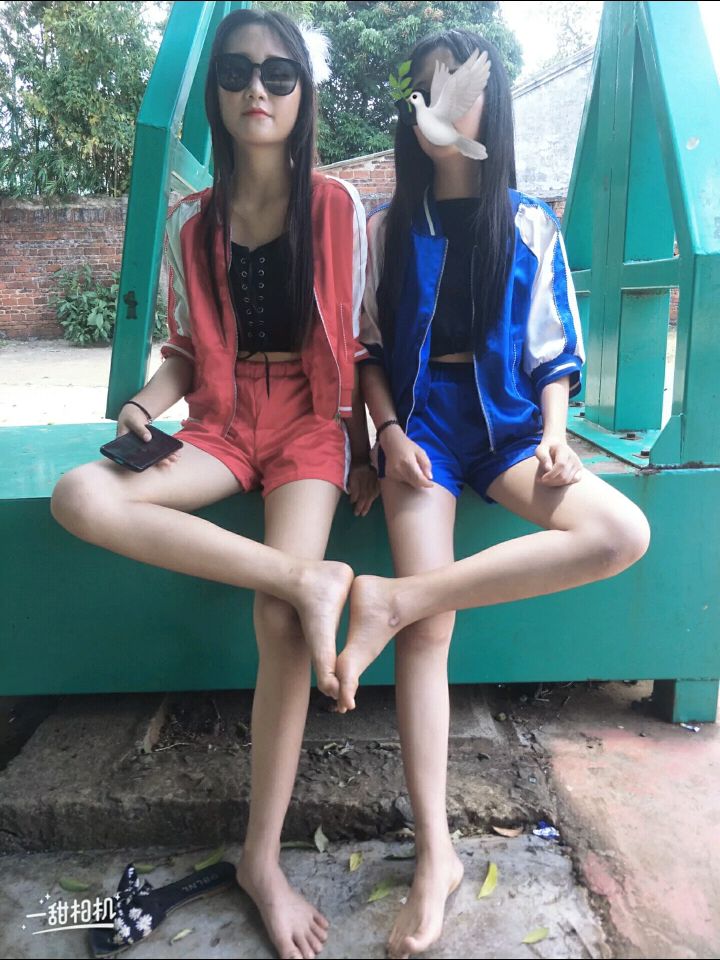 誘人美女的鮮嫩美腳
