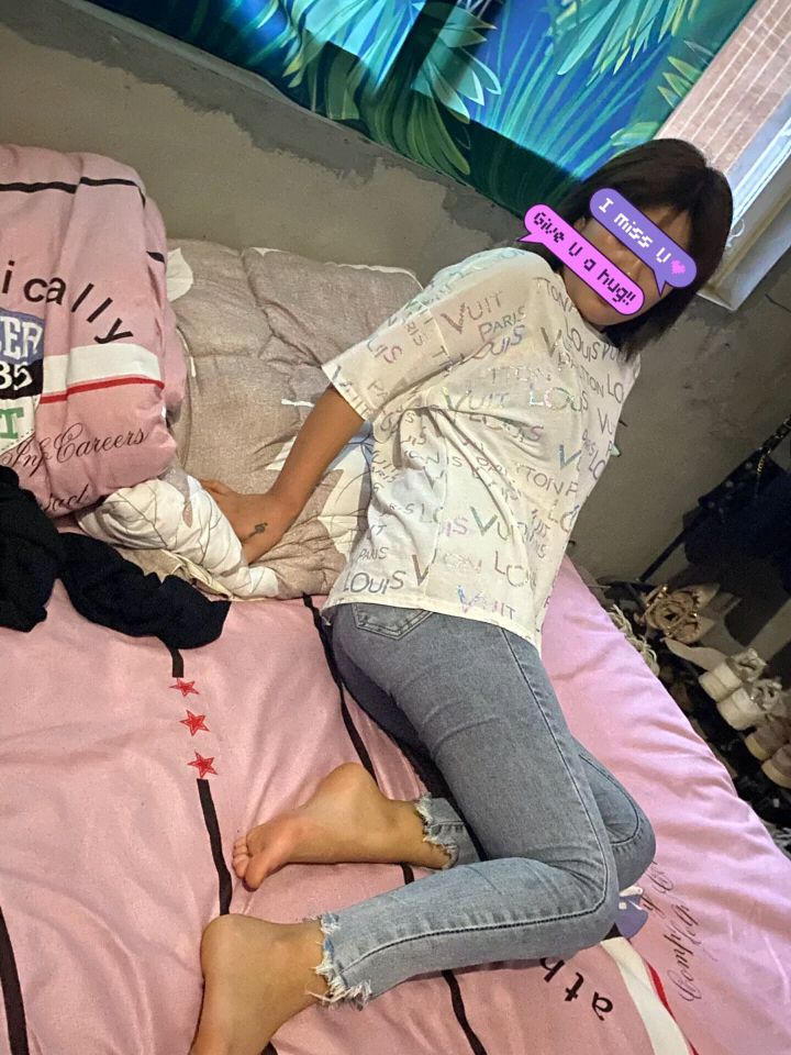 誘人美女的鮮嫩美腳