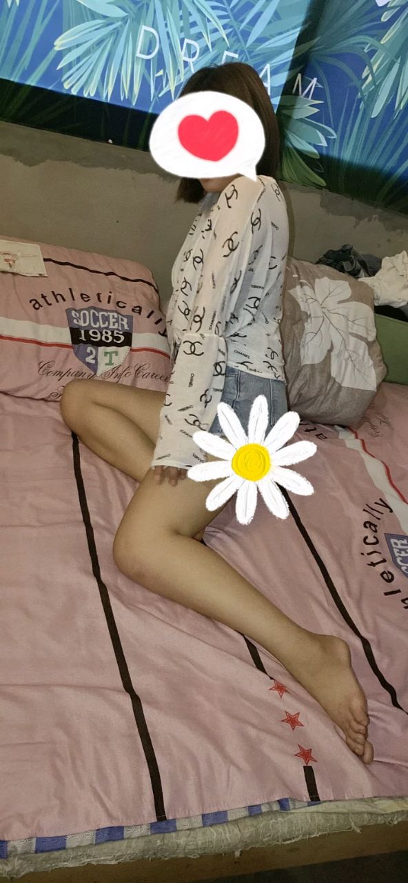 誘人美女的鮮嫩美腳