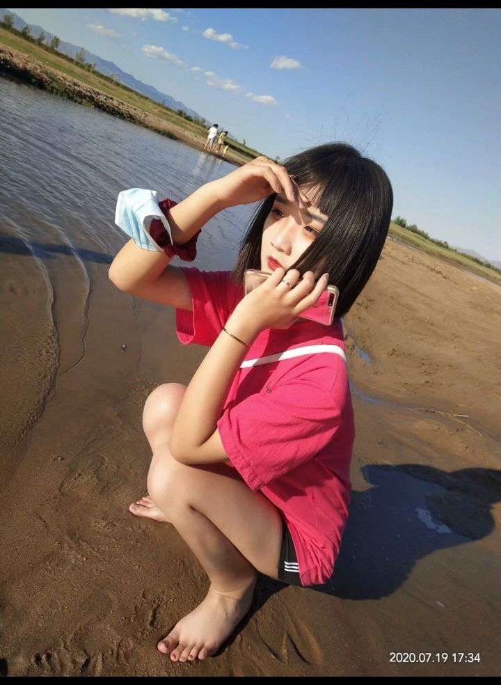 誘人美女的鮮嫩美腳