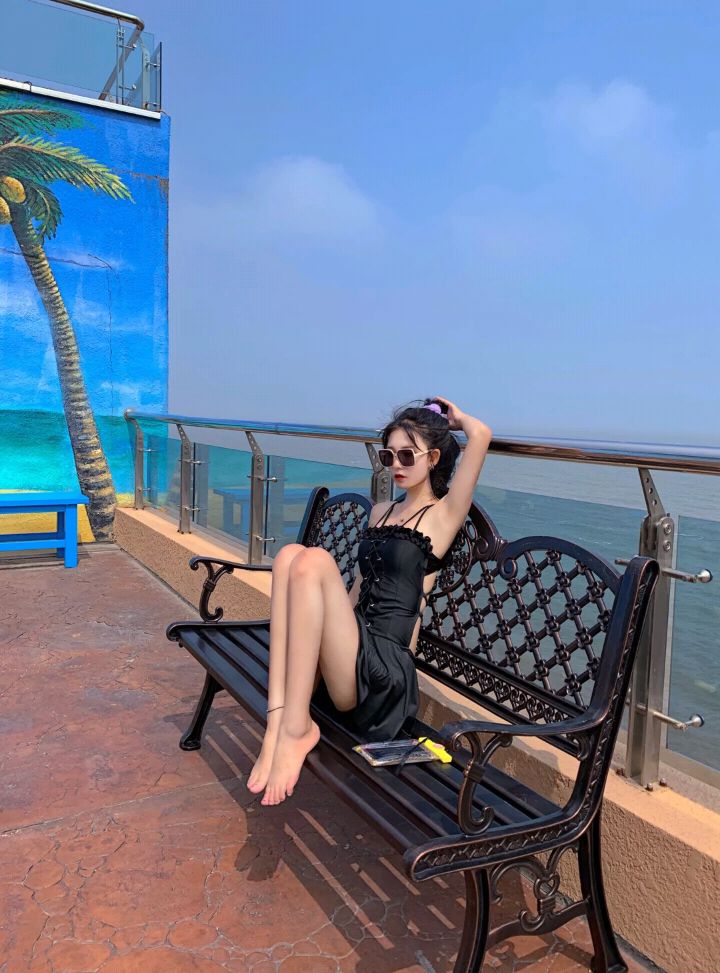 誘人美女的鮮嫩美腳