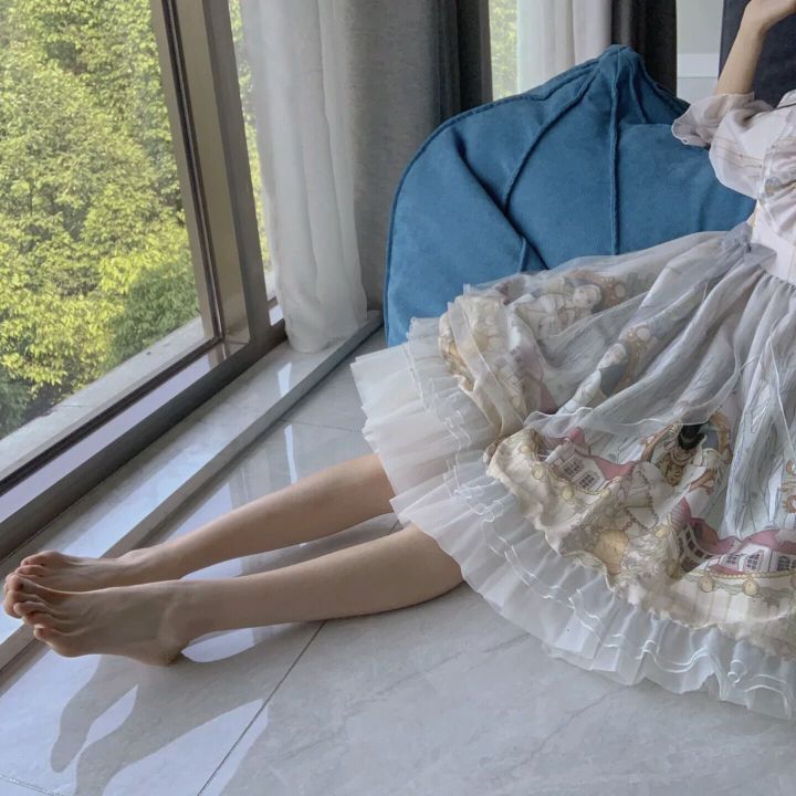 誘人美女的鮮嫩美腳