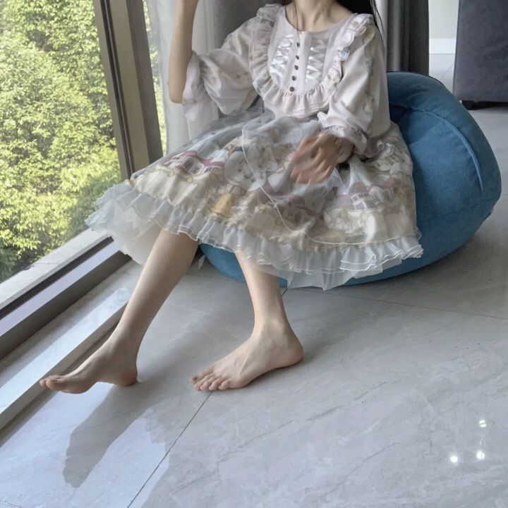 誘人美女的鮮嫩美腳