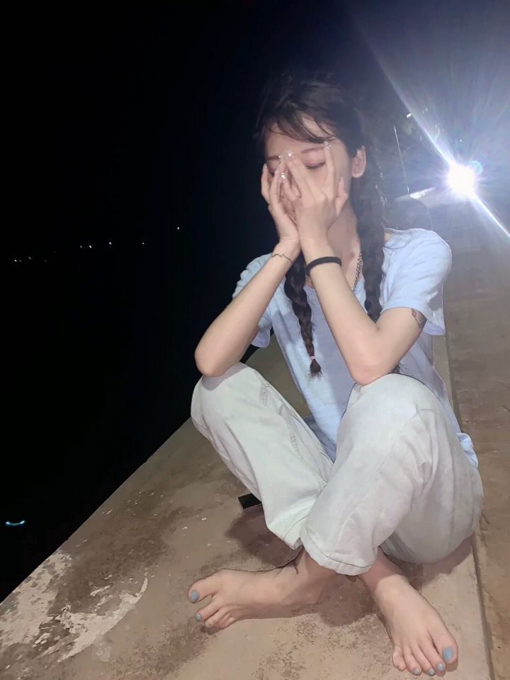 誘人美女的鮮嫩美腳