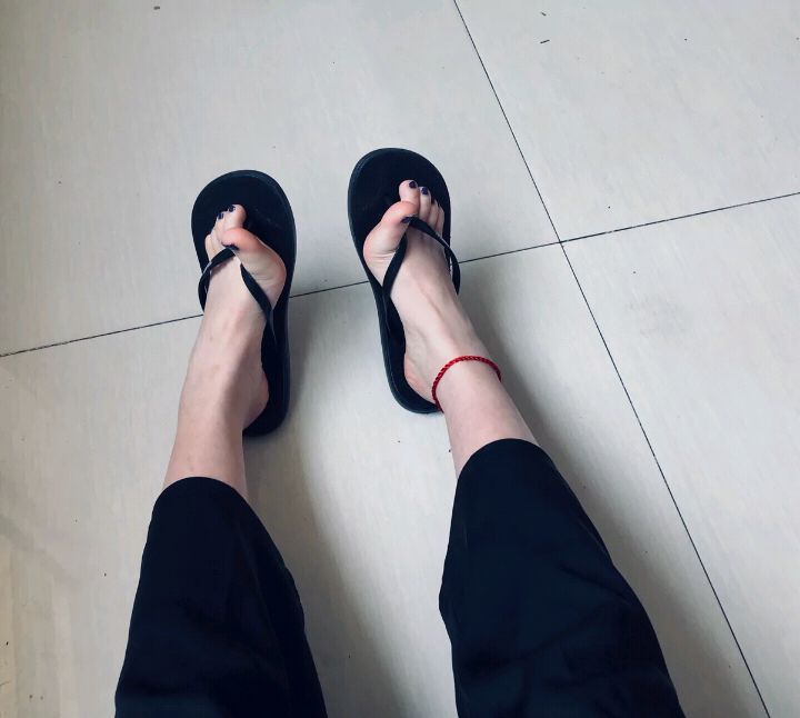 誘人美女的鮮嫩美腳