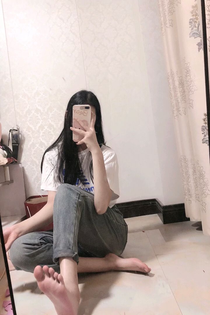 嬌艷欲滴 令人眼饞的美足肉足