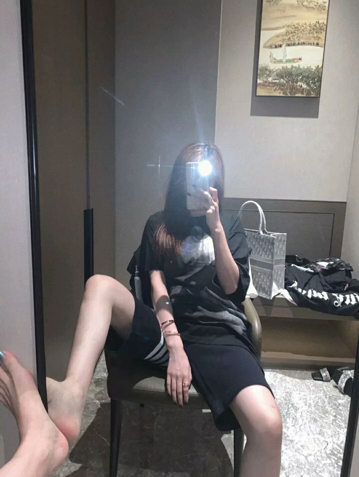 嬌艷欲滴 令人眼饞的美足肉足