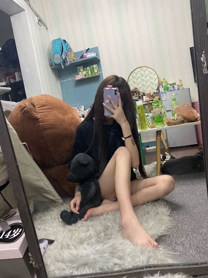 嬌艷欲滴 令人眼饞的美足肉足