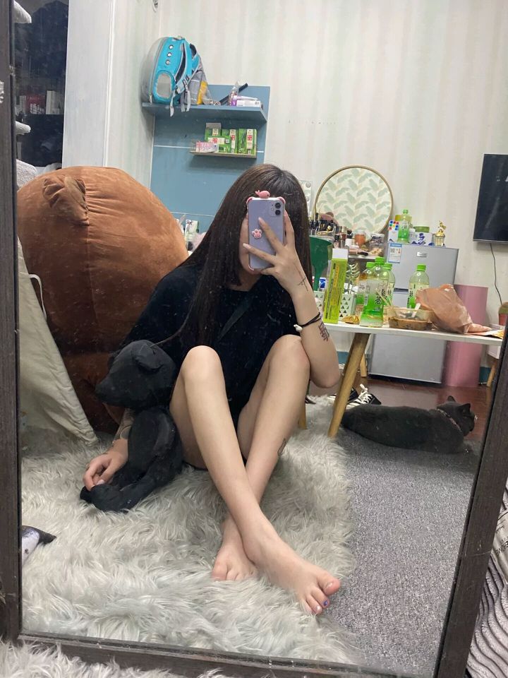 嬌艷欲滴 令人眼饞的美足肉足