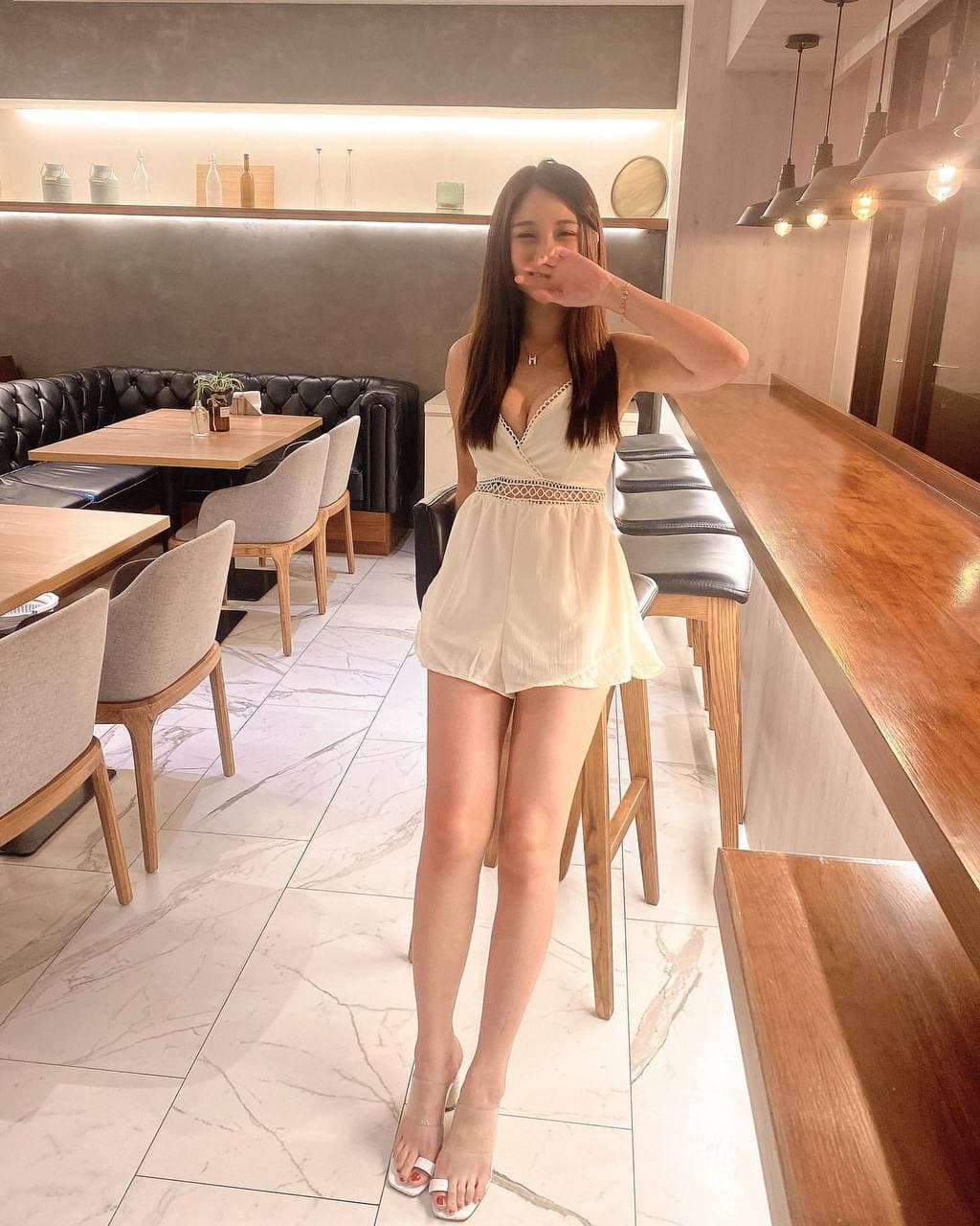 這么好看的美人美腳 真是讓人垂涎三尺