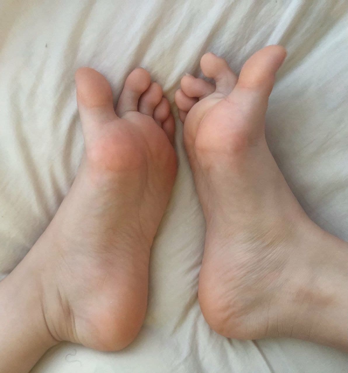 這樣的美足 真想放在嘴里吸個不停