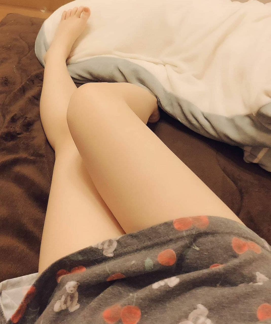 這樣的美足 真想放在嘴里吸個不停