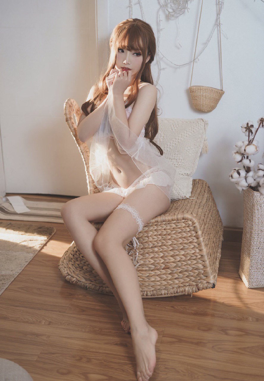 這樣的美足 真想放在嘴里吸個不停