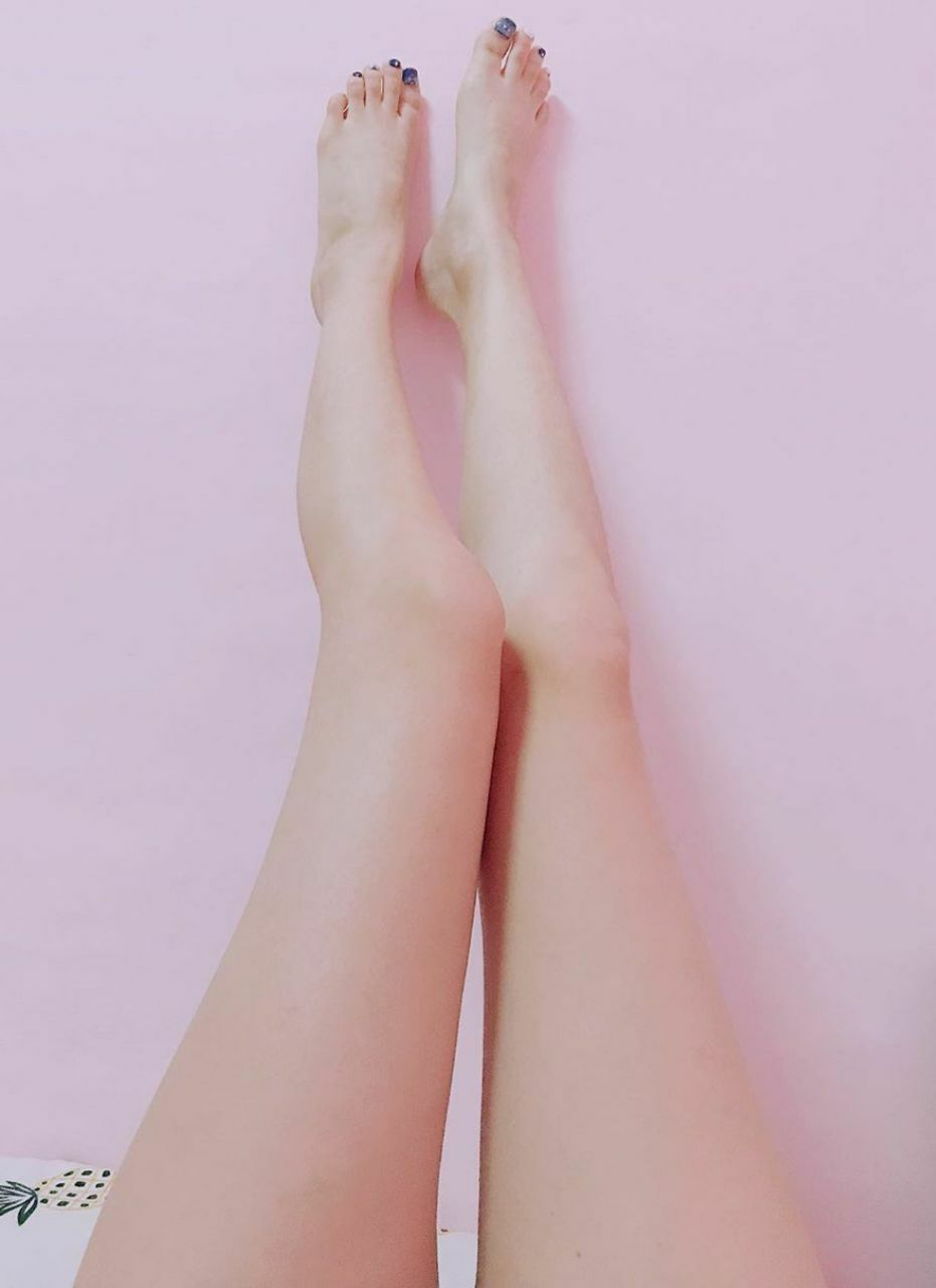 這樣的美足 真想放在嘴里吸個不停