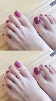 這樣的美足 真想放在嘴里吸個不停