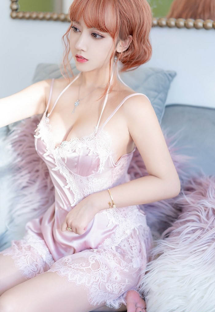 養眼優雅睡衣公主米線線酥胸美臀