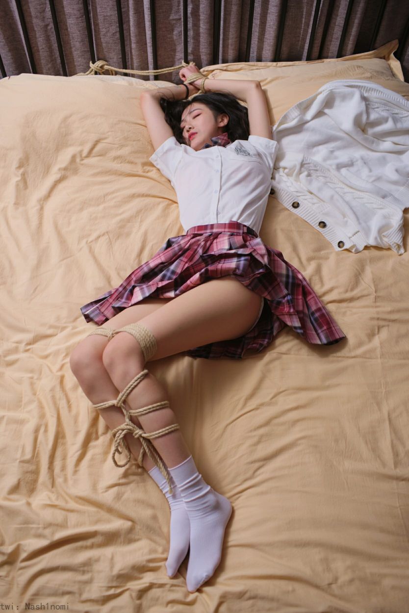 一米八的大梨子-JK綁架