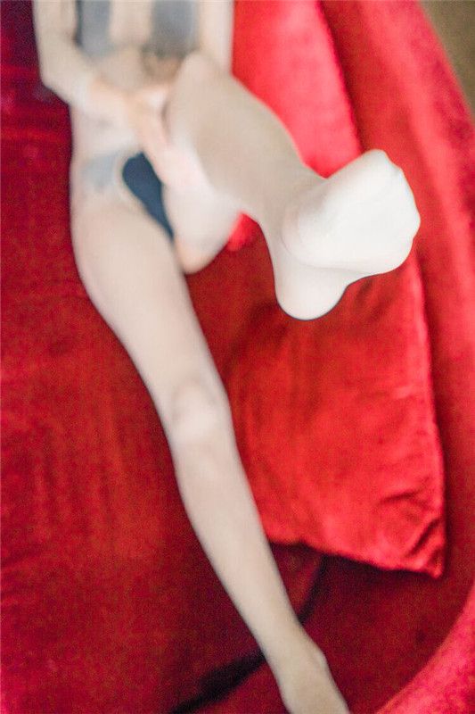 絕對(duì)服從的的肉絲小仙女