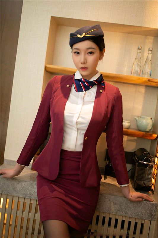 美女制服誘惑