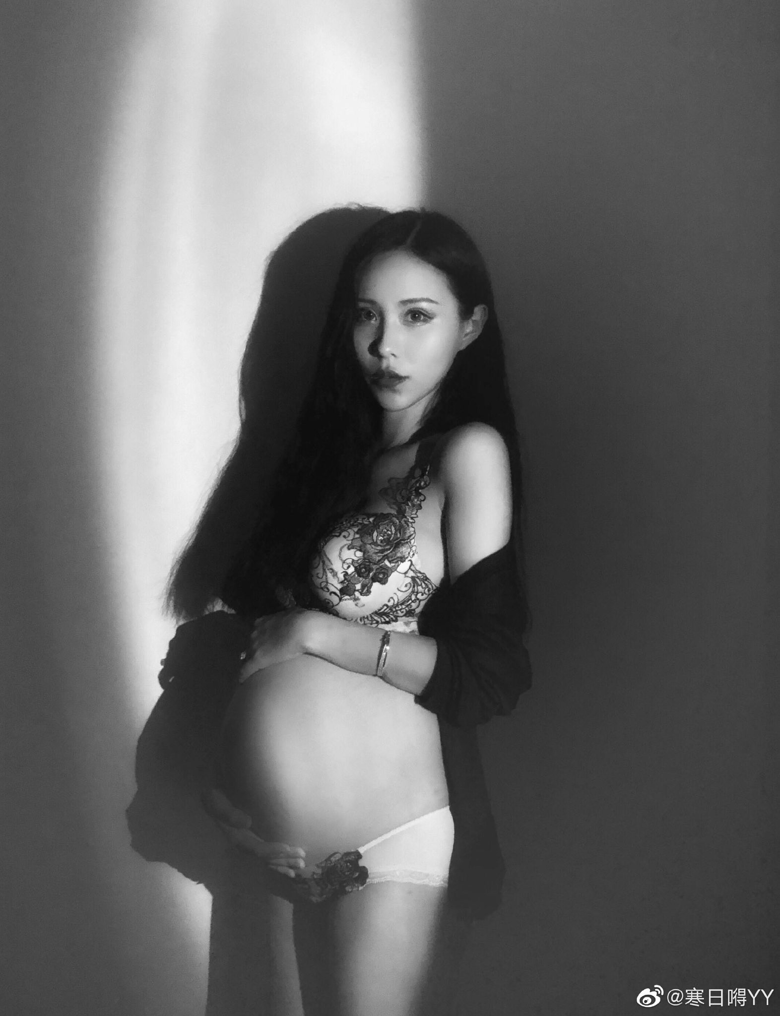 國產(chǎn)孕婦美圖分享 純美圖不露點 042303