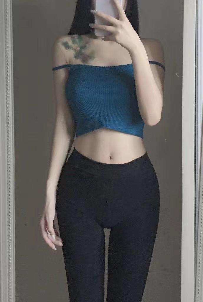 校服口罩妹 某音超火 速來吃瓜