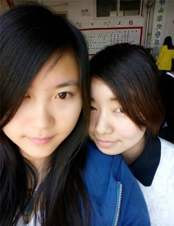 山東大學理工系花漂亮爆乳大奶女友與男友大尺度私拍流出-李美X