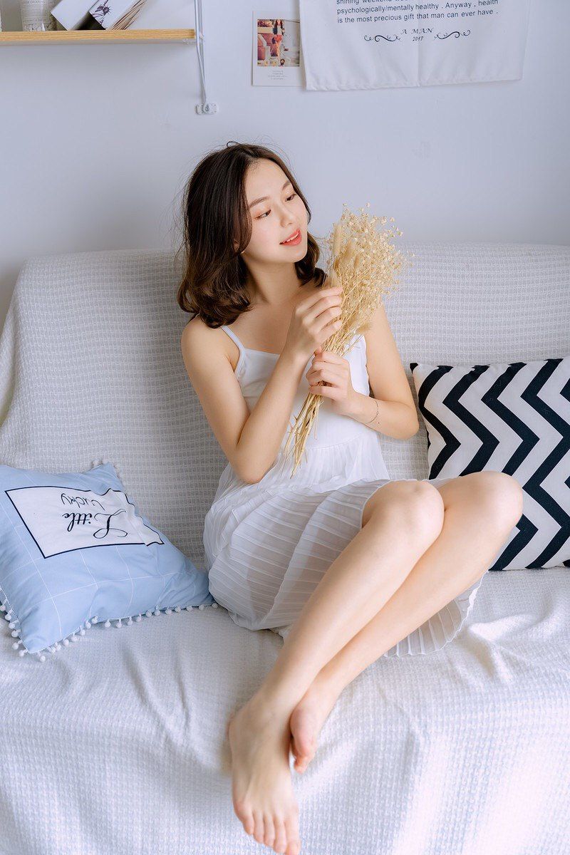 美腳玉足惹人憐 口含把玩欲還休 第一期